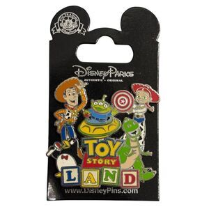Toy Story Land Pin Exclusive Limited Edition Disney World Orlando Buzz Woody